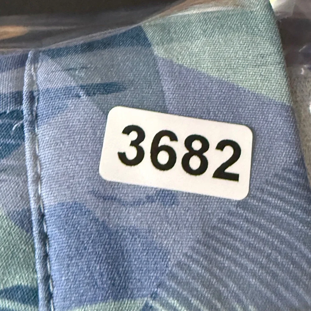 Adidas Golf Shorts Bird Print Casual Athletic Blue Green Mens Size 38‎